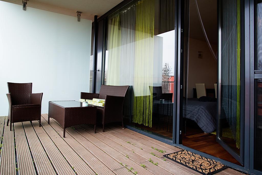 Modern Apartment With Lake View Balatonlelle Exterior photo